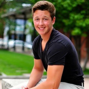 Meet your Posher, Garrett