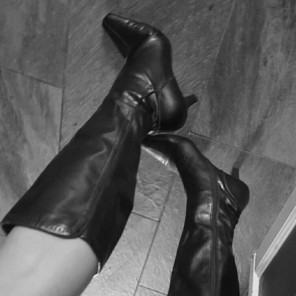 Liz Claiborne Heel boots