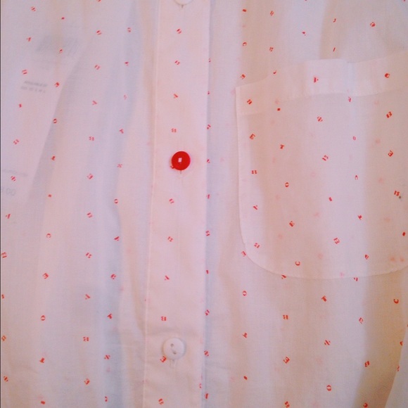 Alphabet Sleeveless Blouse - Picture 4 of 4