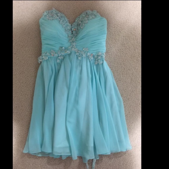 Homecoming/prom/tolo dress - Picture 2 of 4