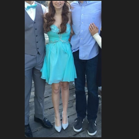 Homecoming/prom/tolo dress - Picture 4 of 4