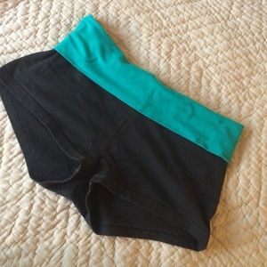 aerie slim gym shorts