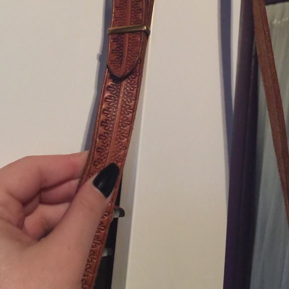 Genuine leather hand stitched floral print satchel - Picture 4 of 4