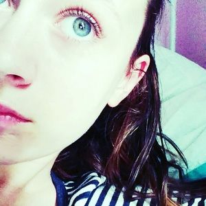 Meet your Posher, Ivy