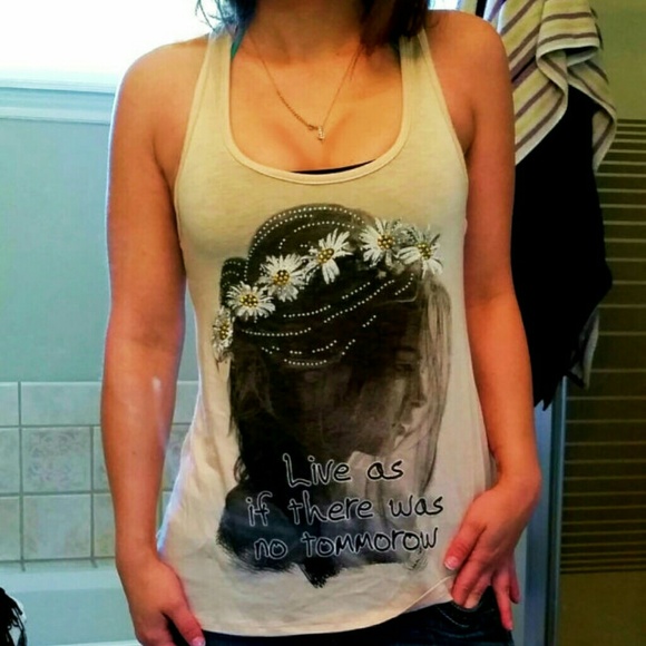 SOLD!! NWT Wet Seal/DEB Rhinestone Bling Tank