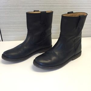 Frye Anna Shortie Boots - size 6.5