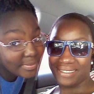 Meet your Posher, Cara