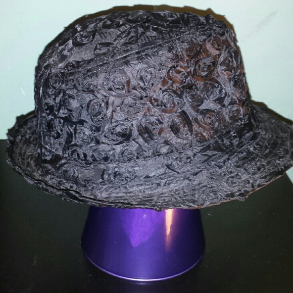 Fedora - Picture 2 of 4