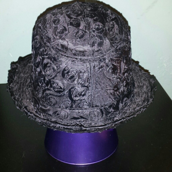 Fedora - Picture 3 of 4