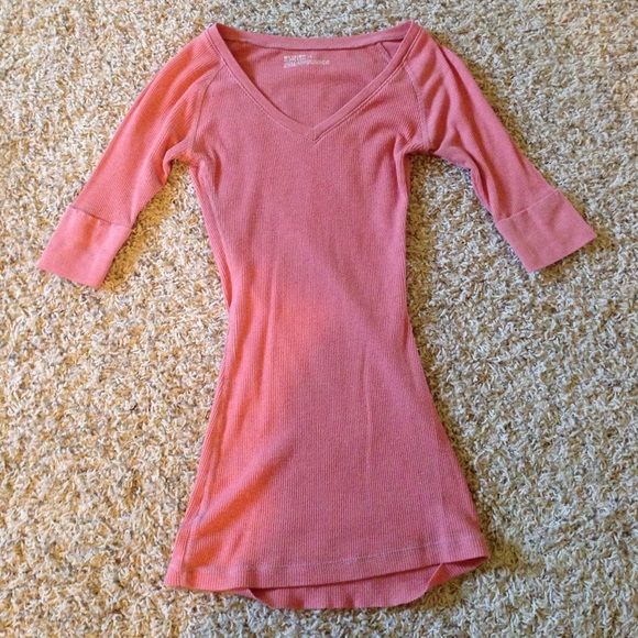 Quarter sleeve shirt