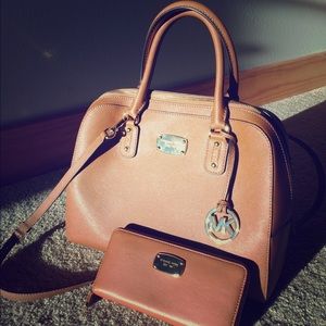 Authentic Michael Kors Leather Handbag