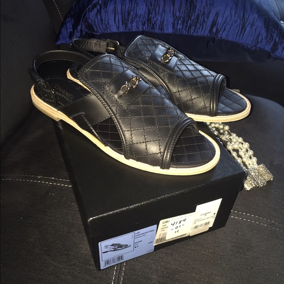 ⛔️sold⛔️ Chanel sandals, auth. New with box