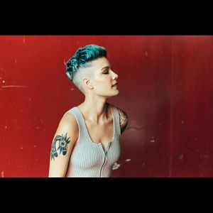 Meet your Posher, Lily