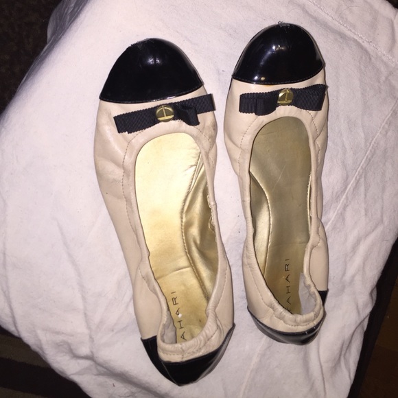 Tahari ballet slippers. Gibson style size 9