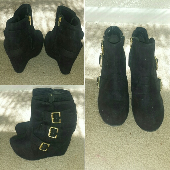 Ankle wedge booties