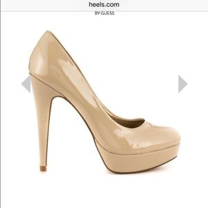 Nude Guess Pumps