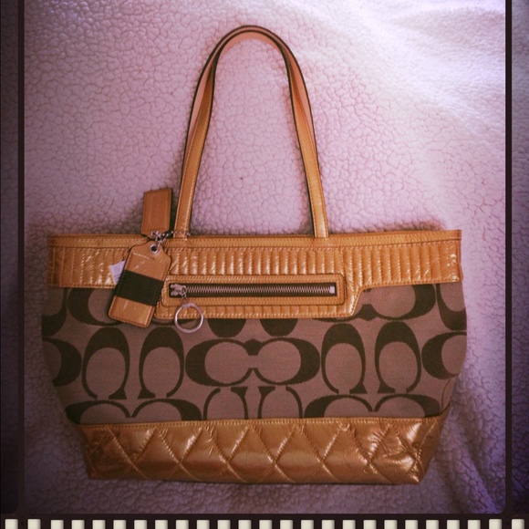 👛Beautiful Coach Handbag NWT👛