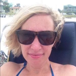 Meet your Posher, Nancy