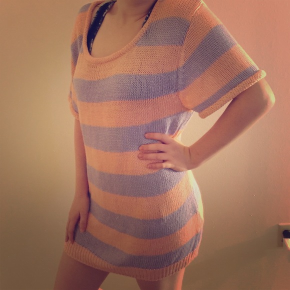 💖Cute purple and pink Forever 21 sweater💖 - Picture 1 of 1