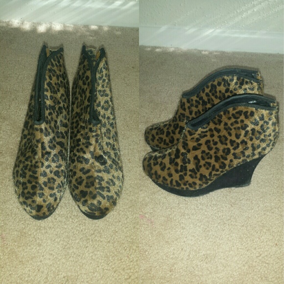 Ankle wedge booties