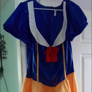 Torrid costume snow princess size 3-4 3x 4x