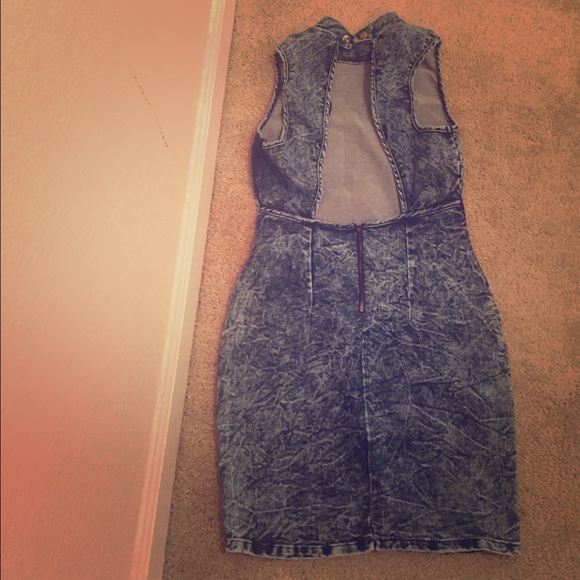 Backless Washed-out Denim.