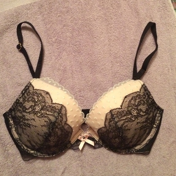 Brand new Victoria's Secret push up bra