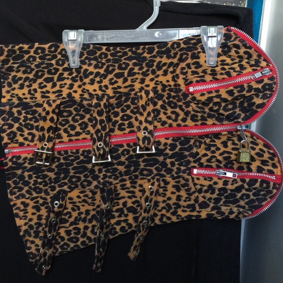 "Switchblade Stiletto" corset top