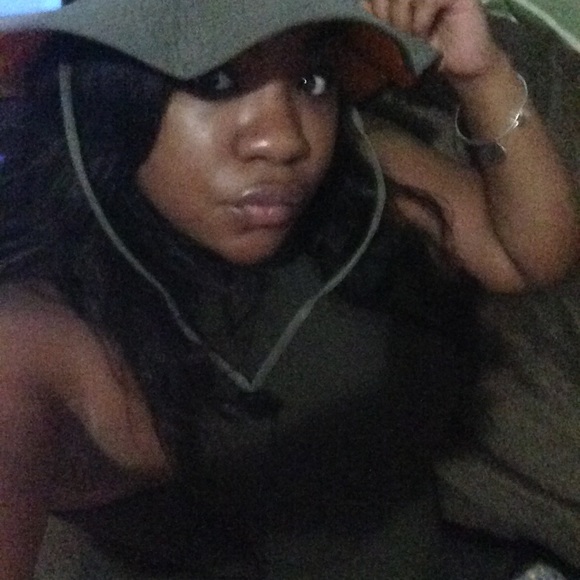 Meet your Posher, Brianna - Picture 1 of 1