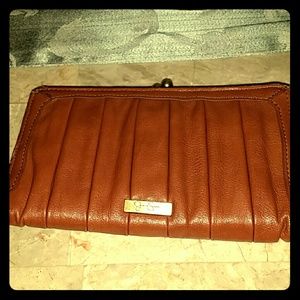 Jessica Simpson wallet