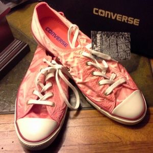 Converse shoes brand new!!!!!!!