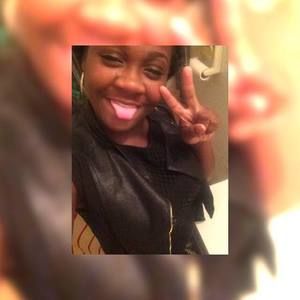 Meet your Posher, Aisha