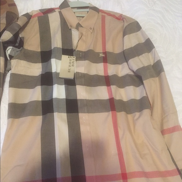 Burberry long sleeve - Picture 1 of 4