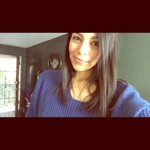 Meet your Posher, Emelie