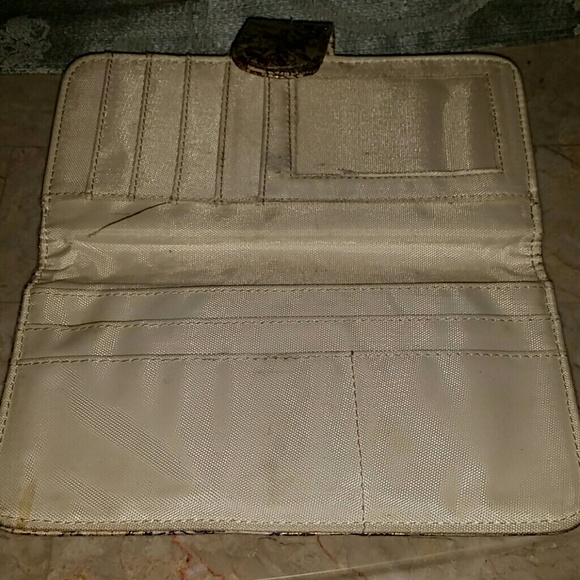 Wallet - Picture 2 of 4