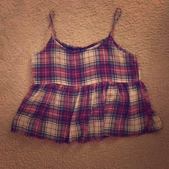 💋Adorable plaid frilly crop top!💋 - Picture 1 of 1