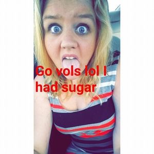 Meet your Posher, Danielle