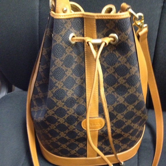 Authentic Bally's cross body / handbag bucket