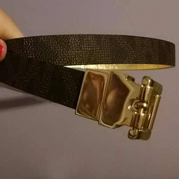 Michael kors reversible belt