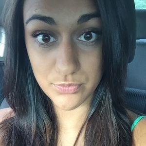 Meet your Posher, Richelle