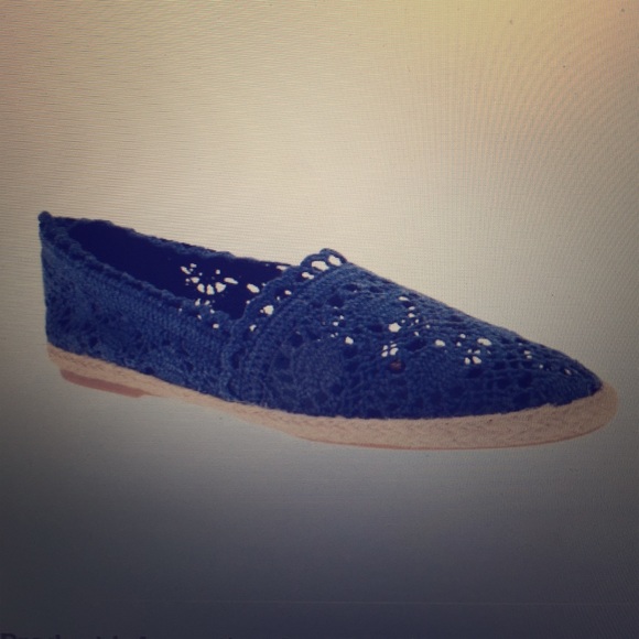 Nine West Alyssa blue flat