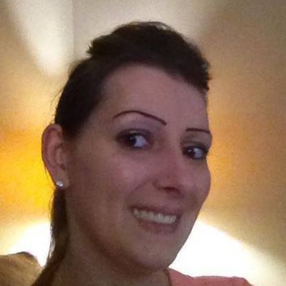 Meet your Posher, Casey