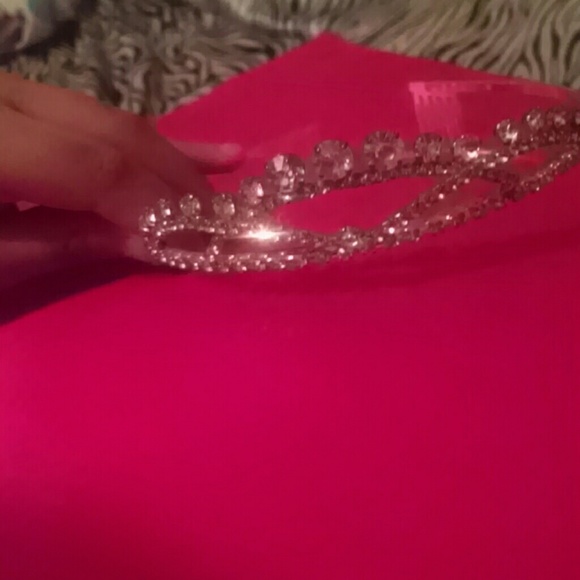 Tiara - Picture 2 of 3
