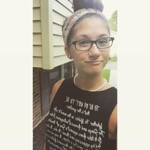 Meet your Posher, Marisa