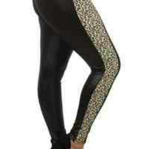 PLUS Size Leggings - Picture 2 of 3