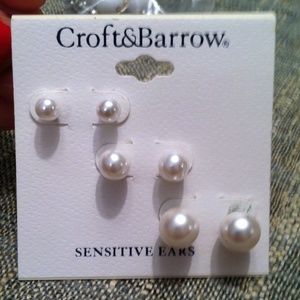 Pearl stud earrings!
