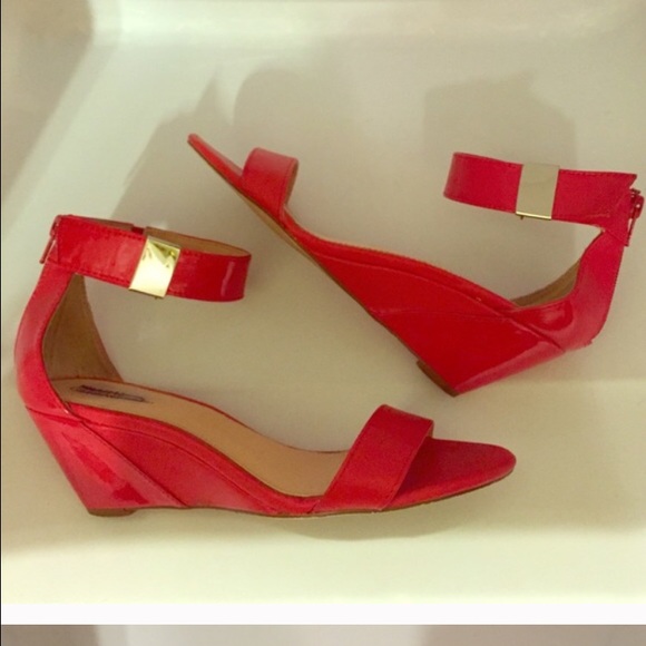 FINAL REDUCTION--Red Wedges--Prabal Gurung