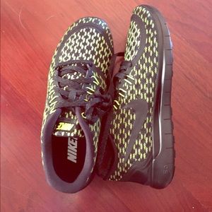 New Women's Nike Free 5.0