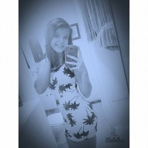 Meet your Posher, Rebecca