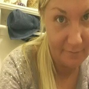 Meet your Posher, Leah
